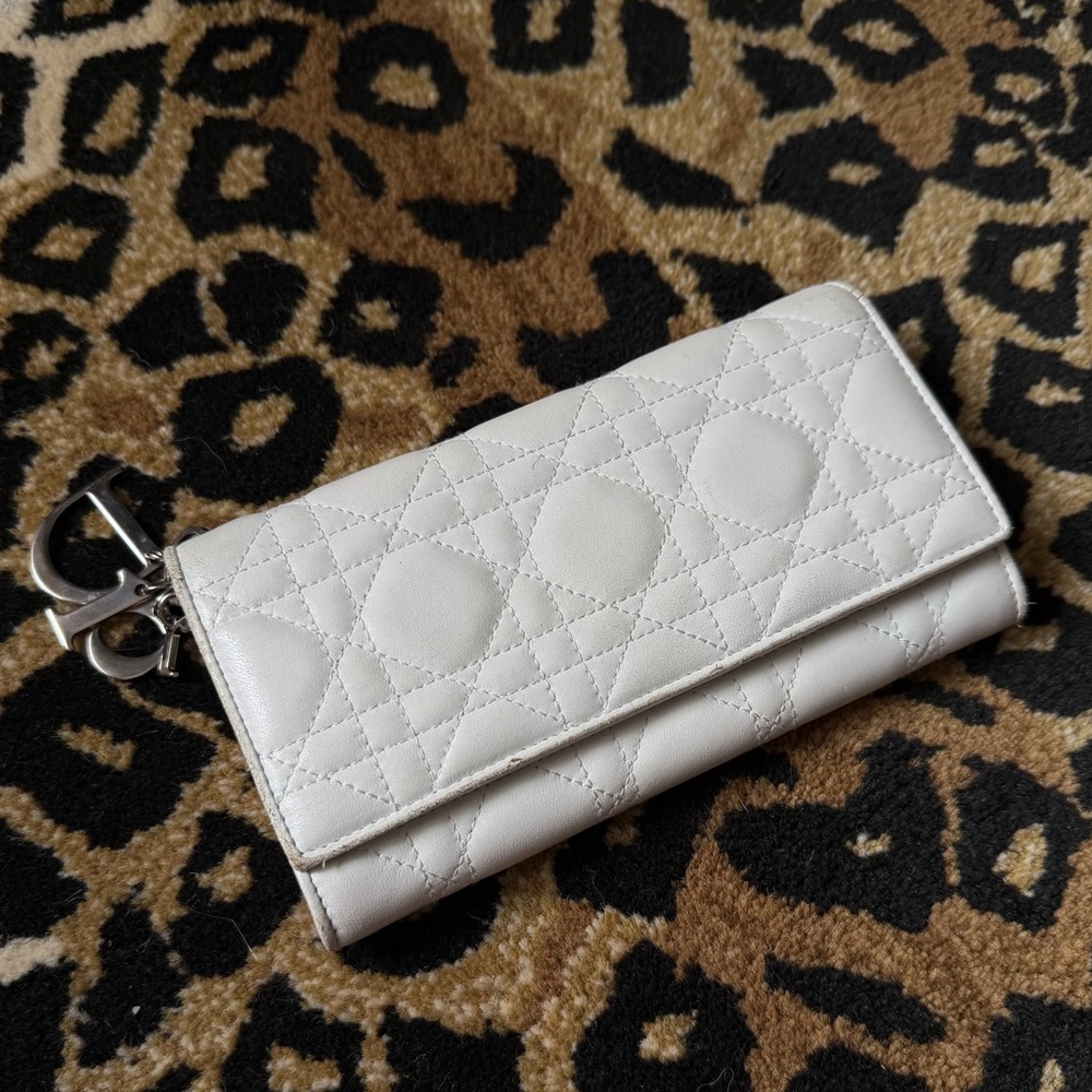 CHRISTIAN DIOR Lambskin Cannage Lady Dior Charm Wallet White